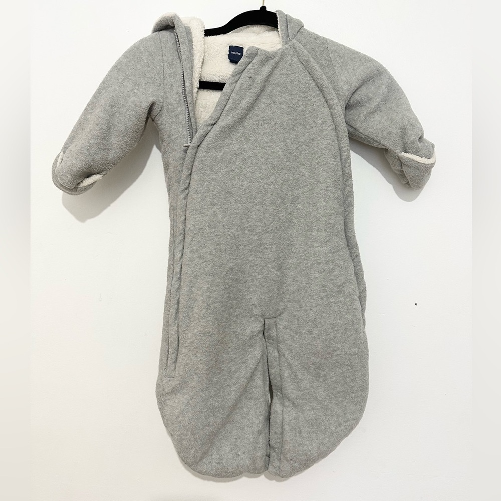 Baby Gap Gray Fleece Sherpa Convertible Bundler Bunting Snowsuit 6-12 Months